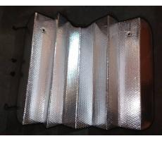 Шторка сонцезахисна автоимобільна розмір 150*80 см.